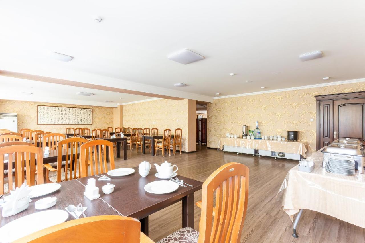 Central Asia Hotel Tasken Kültér fotó