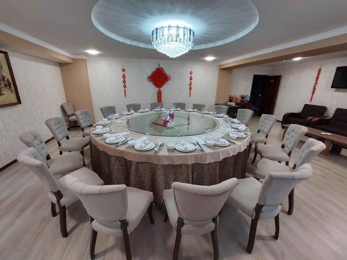 Central Asia Hotel Tasken Kültér fotó